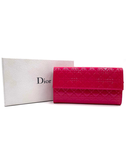 DIOR PATENT CANNAGE RENDEZVOUS CHAIN WALLET FUCHSIA