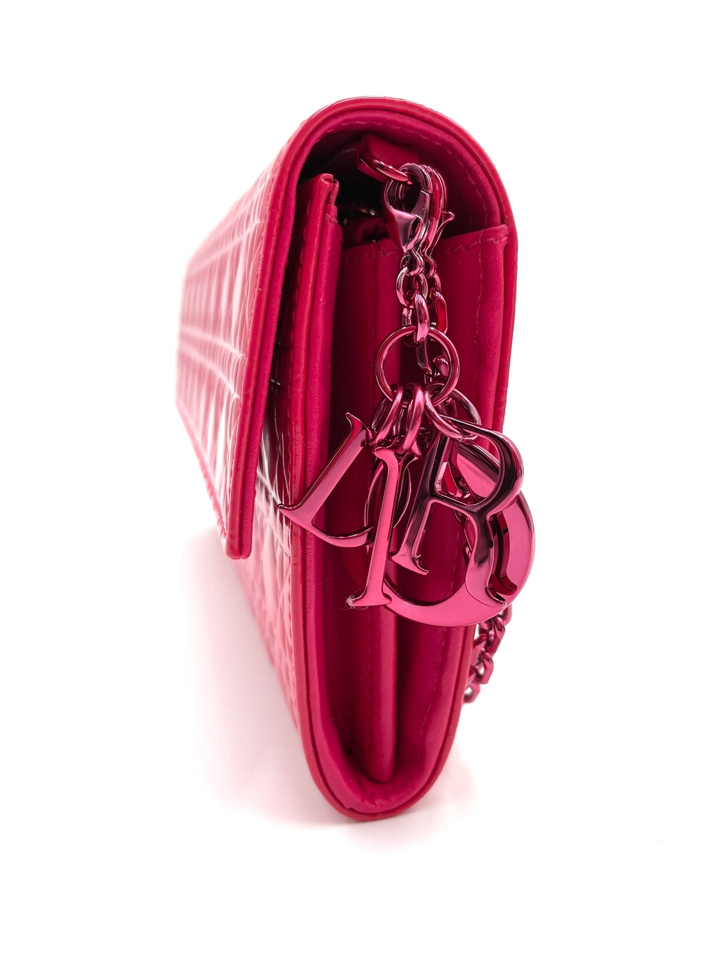 DIOR PATENT CANNAGE RENDEZVOUS CHAIN WALLET FUCHSIA