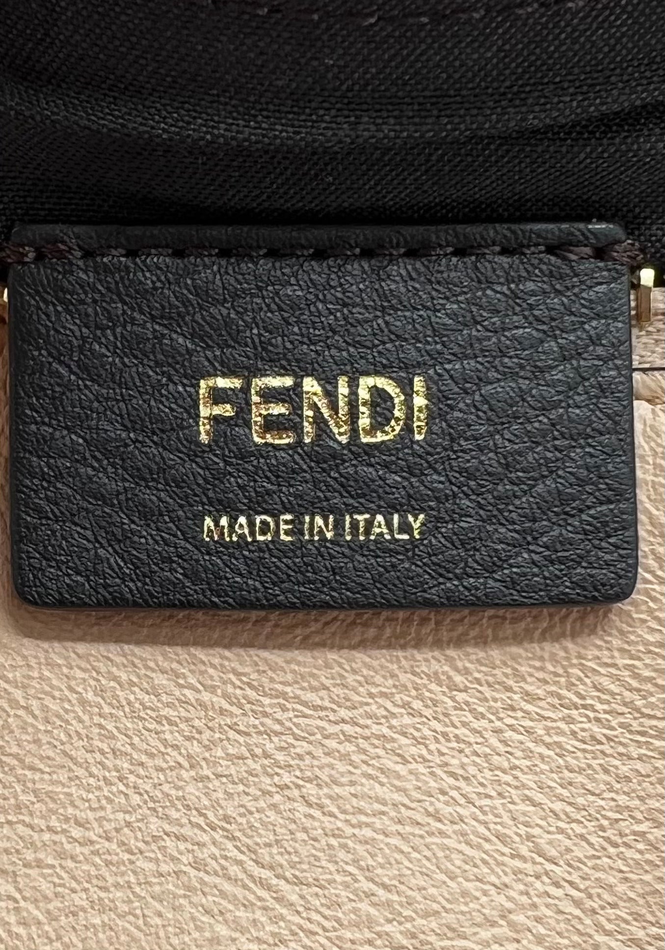 FENDI- FENDIGRAPY SMALL LEATHER HOBO BAG