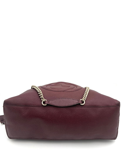 GUCCI PEBBLED CALFSKIN MEDIUM SOHO CHAIN BAG SCARLETTO