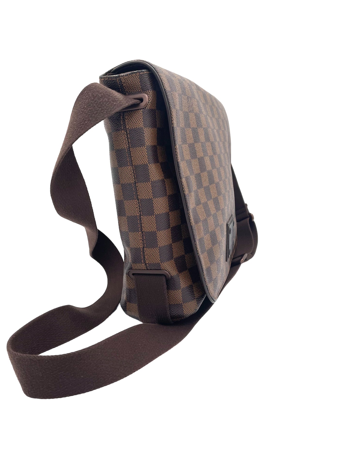 LOUIS VUITTON DAMIER EBENE BROOKLYN MESSENGER BAG