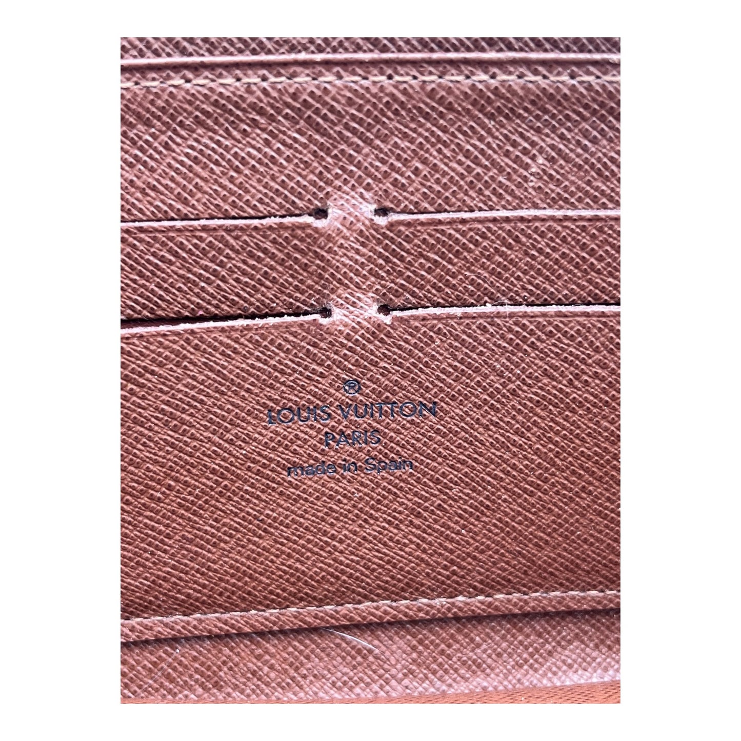 LOUIS VUITTON ZIPPY WALLET IN BROWN MONOGRAM