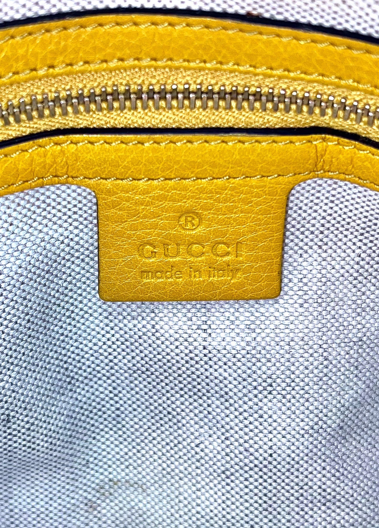 GUCCI BORLA DE PIEL BELLA 2 VÍAS